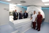 Signing of contract for new MRI Scanner 